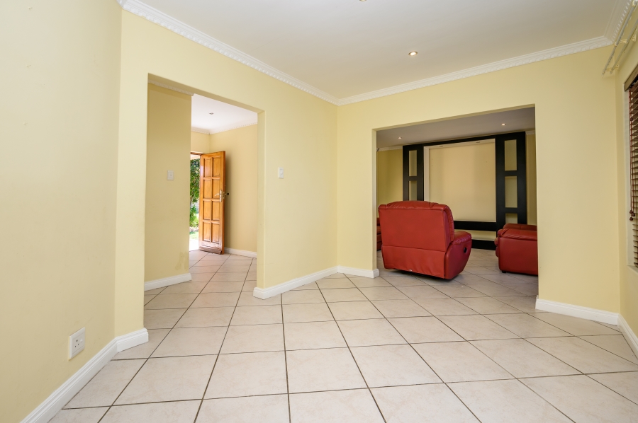 3 Bedroom Property for Sale in Summerstrand Eastern Cape